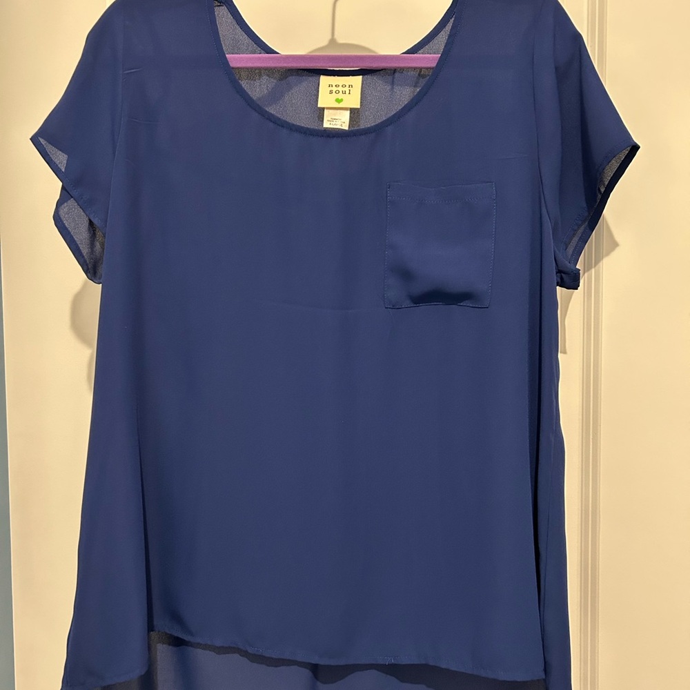Elegant Blue short sleeve Blouse with Chic Design